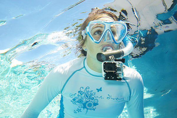 Snorkeling en groupe dans les eaux transparentes de Port-Cros